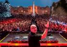 Plaza de Mayo vibró con el dj y cura Guilherme que homenajeó al papa Francisco 