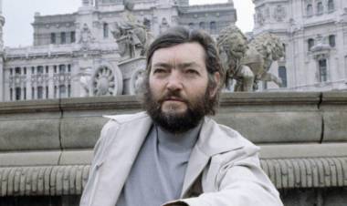 JULIO CORTAZAR