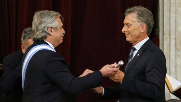 ¡HABEMUS PRESIDENTE!