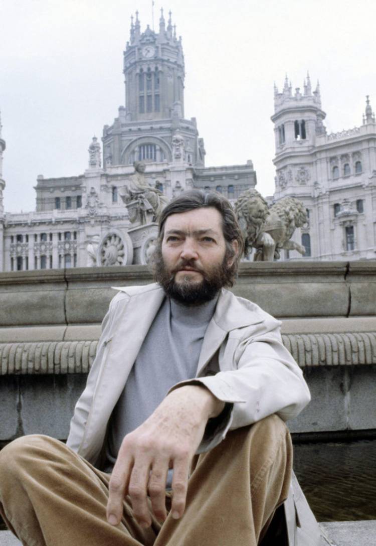 JULIO CORTAZAR