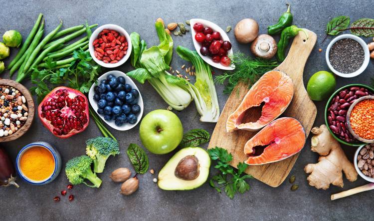 “Superalimentos”: cuáles son, qué beneficios tienen y qué enfermedades pueden prevenir