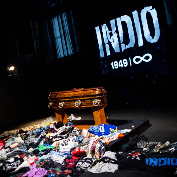 Último adiós Al Indio